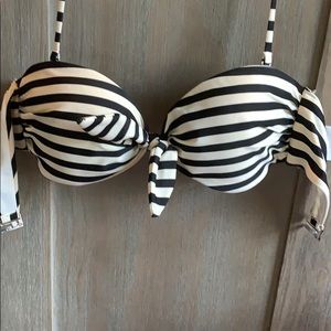 H&M swimsuit top